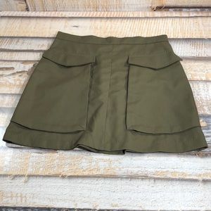 New Soprano juniors Teens Skirt Sz M Army Green